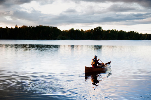 Kanutour in Småland auf einem See